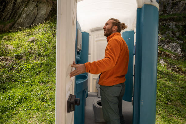 Best Porta potty rental for outdoor events  in Valley View, OH