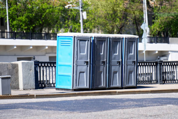 Best Porta potty delivery and setup  in Valley View, OH